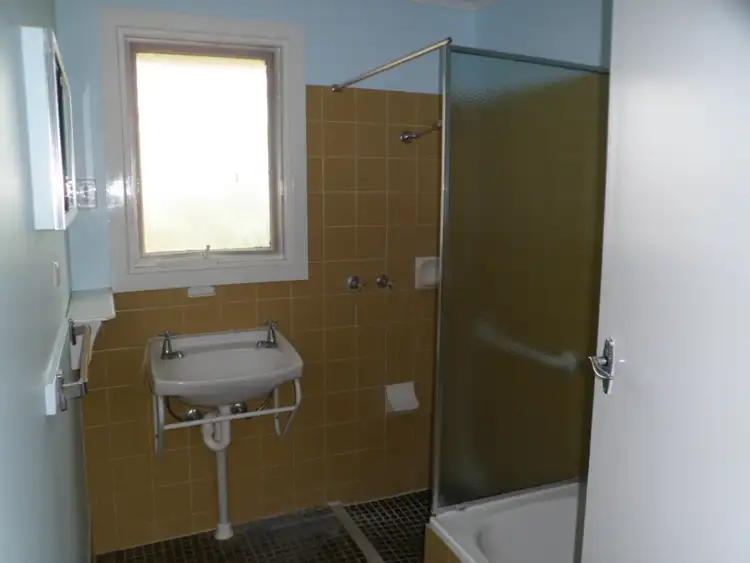 Fourth view of Homely house listing, 6 Gumbirra Court, Mount Gambier SA 5290