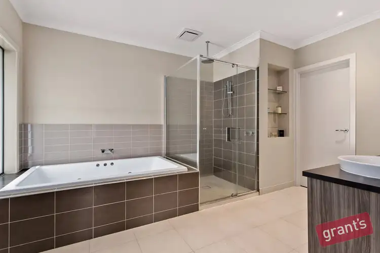 Sixth view of Homely house listing, 8 Avenview Drive, Narre Warren North VIC 3804