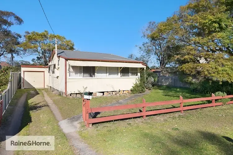 8 Osborne Avenue, Umina Beach NSW 2257