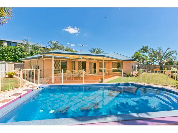 6 Highland Street, Redland Bay QLD 4165