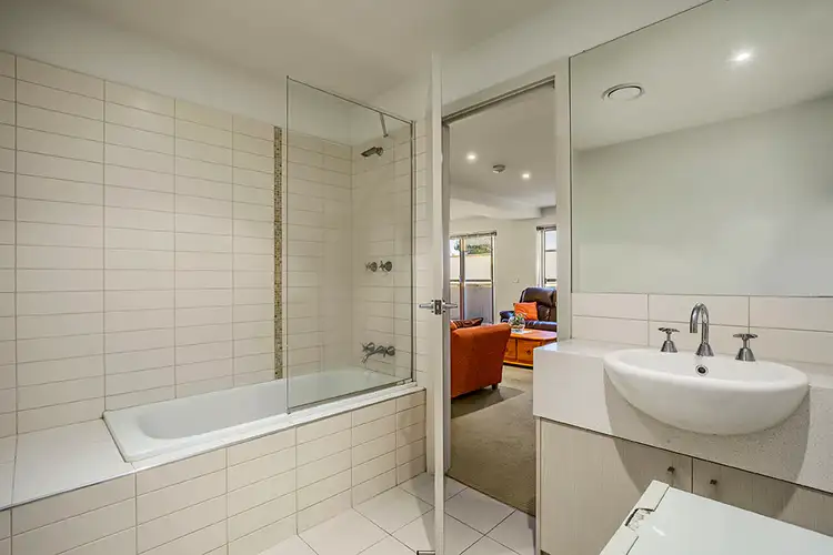 Third view of Homely apartment listing, 41/14 Bell Street, Coburg VIC 3058
