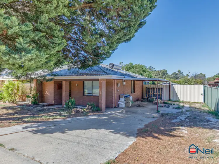 8 Oakfield Place, Kelmscott WA 6111