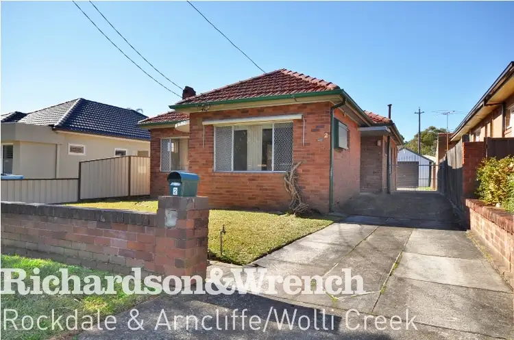 2 Kooreela Street, Kingsgrove NSW 2208