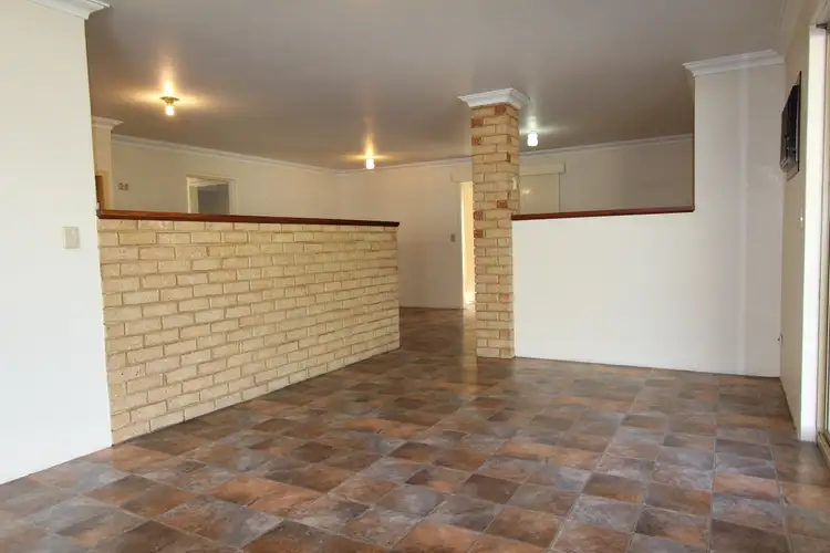 8 Casuarina Way, Morley WA 6062