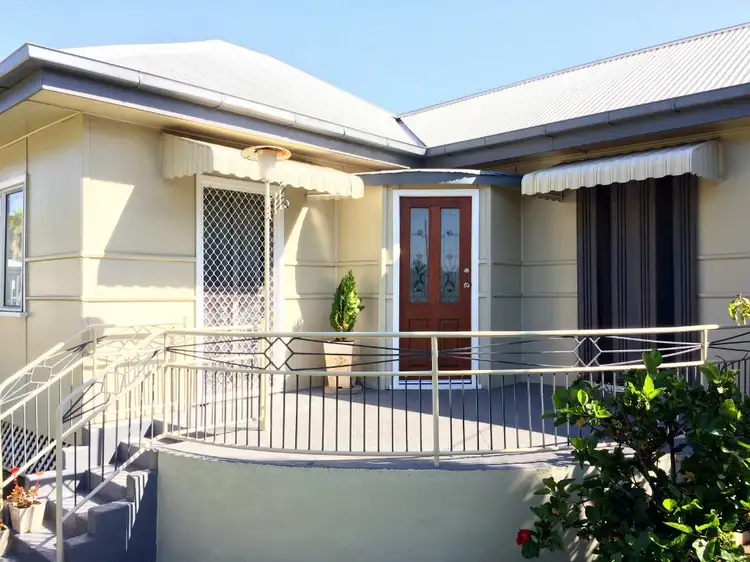 171 ROSS RIVER ROAD, Mundingburra QLD 4812