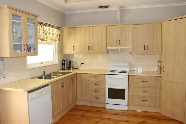 Second view of Homely house listing, 39 Green Street, Bordertown SA 5268