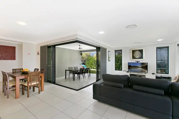 Sixth view of Homely house listing, 1 Higgs Circuit, Wynnum West QLD 4178