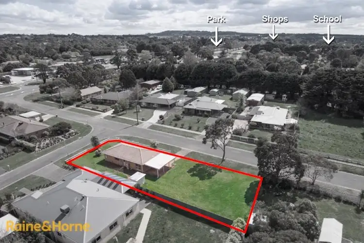 1 Acacia Court, Romsey VIC 3434