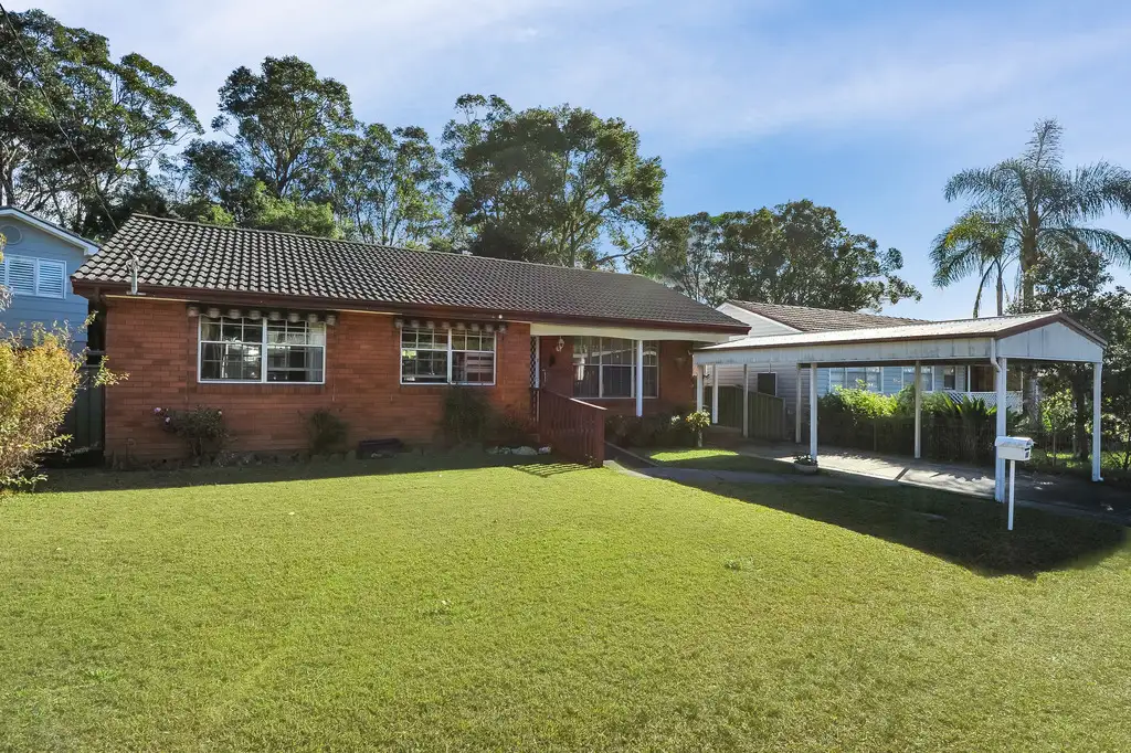 Main view of Homely house listing, 19 Golden Avenue, Point Clare NSW 2250