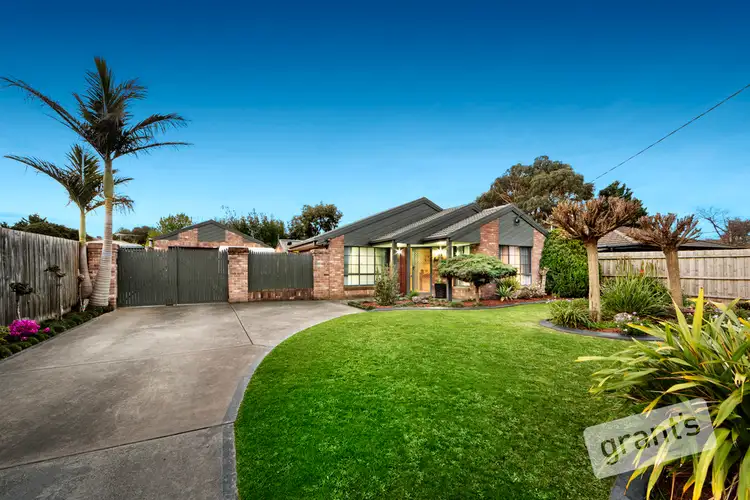 12 Cameron Way, Pakenham VIC 3810