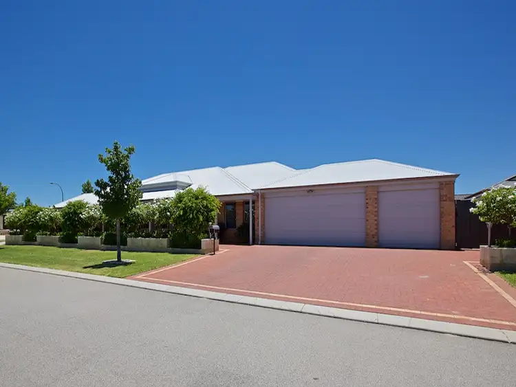 8 Brammall Bend, Aveley WA 6069