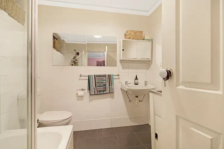 Sixth view of Homely apartment listing, 4/73 Kingsville Street, Kingsville VIC 3012