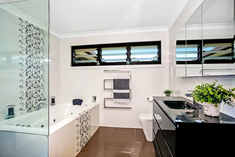 Fifth view of Homely house listing, 9 Piper Close, Rutherford NSW 2320