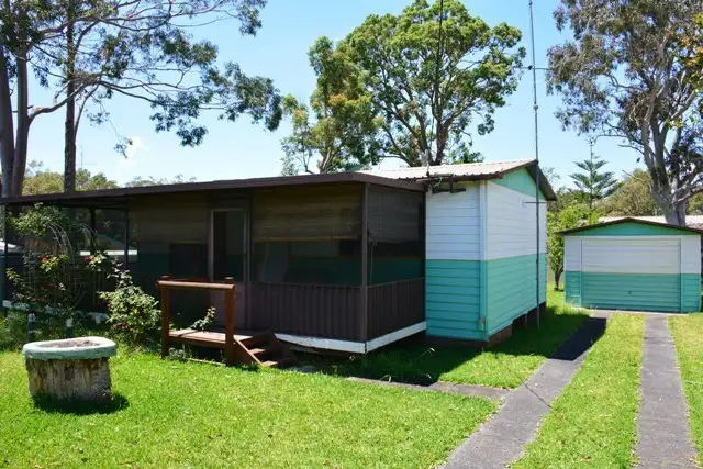 Main view of Homely house listing, 10 Bambara Avenue, Summerland Point NSW 2259