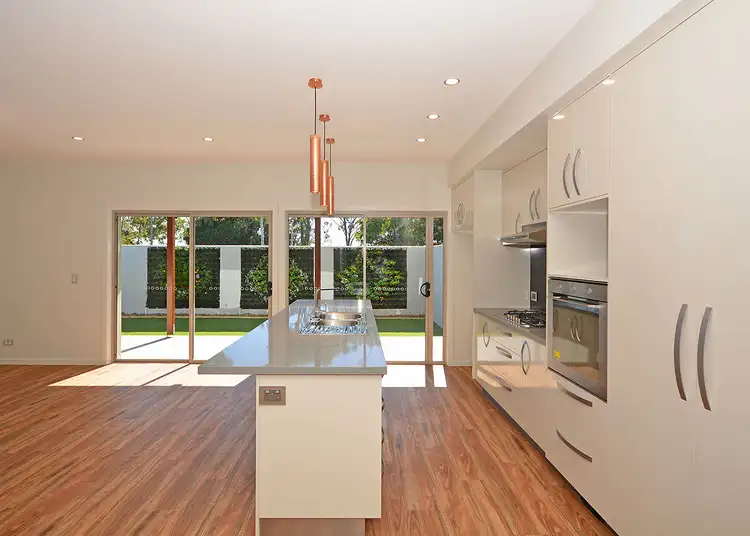 Sixth view of Homely unit listing, 14b Hockley Lane, Urangan QLD 4655