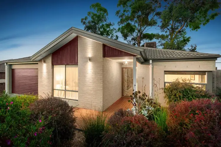 9 Penarie Place, Pakenham VIC 3810