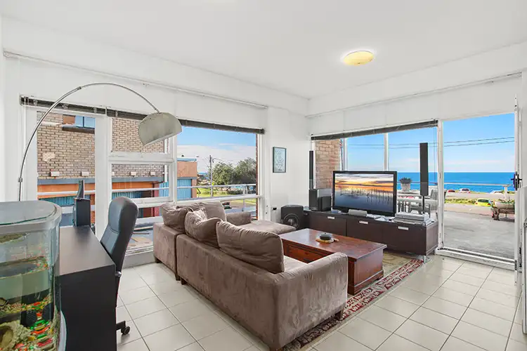Third view of Homely unit listing, 1/102 Marine Parade, Maroubra NSW 2035