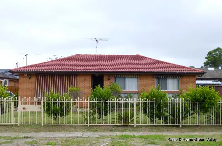 8 Rundle Road, Green Valley NSW 2168