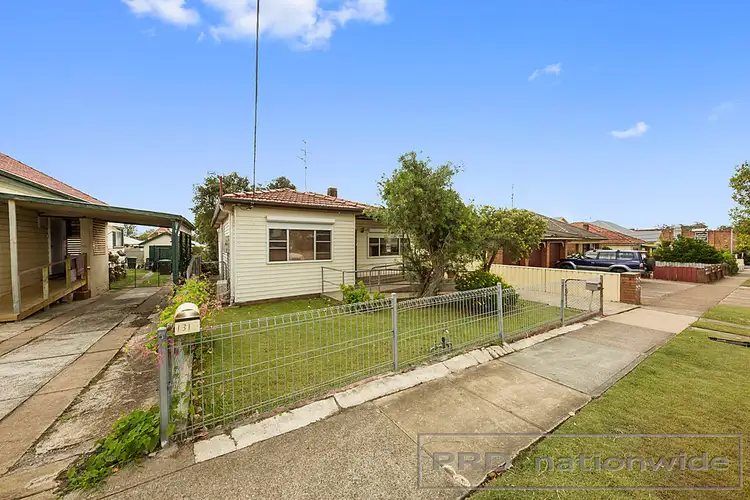 129a High Street, East Maitland NSW 2323
