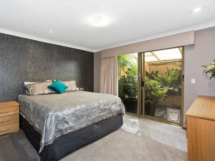 Sixth view of Homely house listing, 10 Kearsley Rise, Murdoch WA 6150