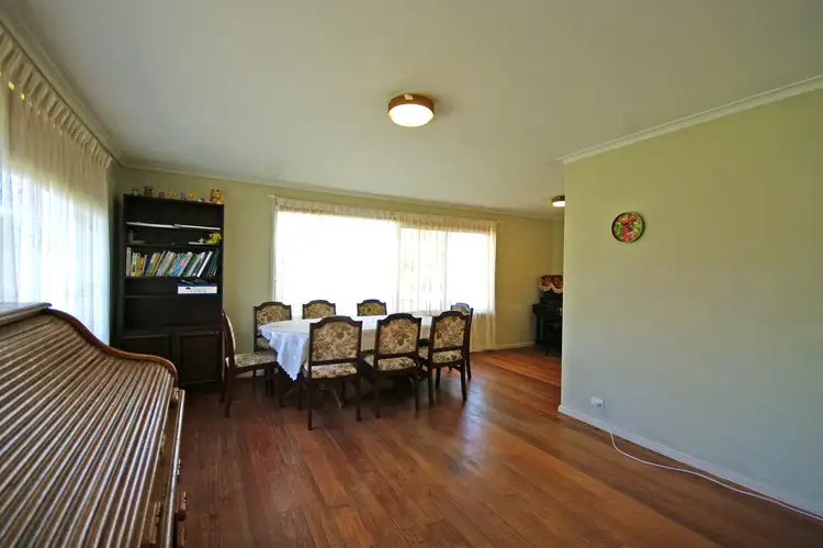 Second view of Homely house listing, 10 Correa Place, Endeavour Hills VIC 3802