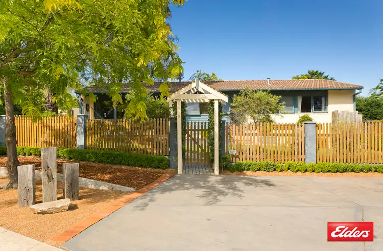 8 Dangar Place, Charnwood ACT 2615