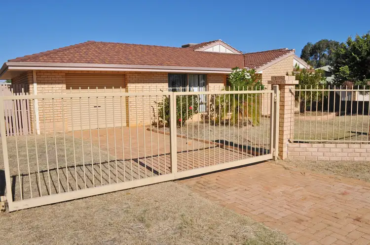37 Kultown Drive, Waggrakine WA 6530