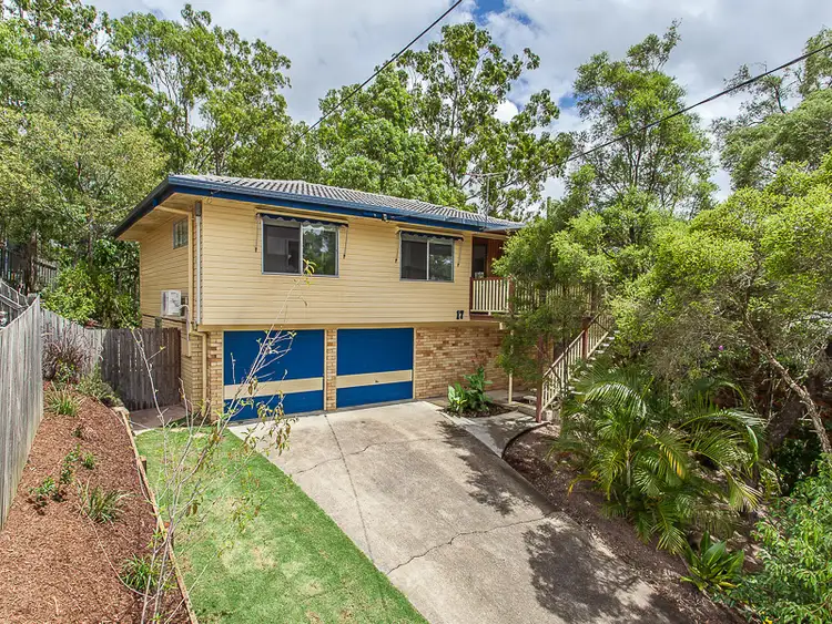 17 Tombondan Cres, Ferny Hills QLD 4055
