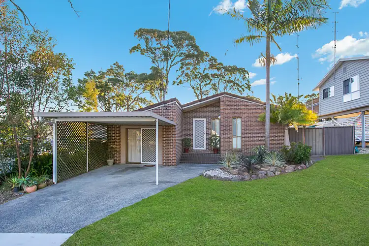 14 Budgeree Avenue, Lake Munmorah NSW 2259
