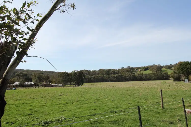 5 Hillview Road, Brown Hill VIC 3350