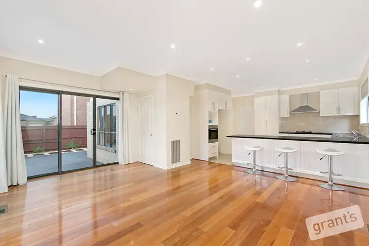 Fifth view of Homely house listing, 7 Sachiko Place, Berwick VIC 3806