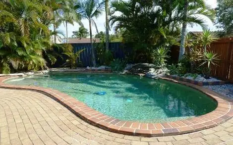 4 Violet Court, Bongaree QLD 4507
