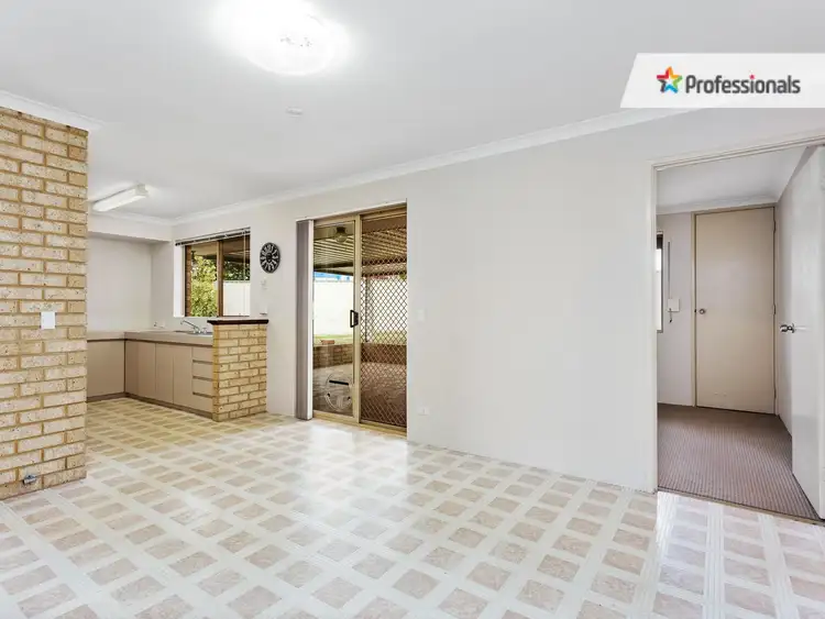 Fifth view of Homely house listing, 12 Murdoch Court, Parkwood WA 6147