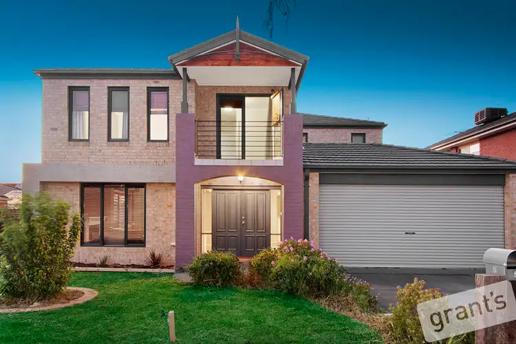 5 Eucumbene Drive, Berwick VIC 3806