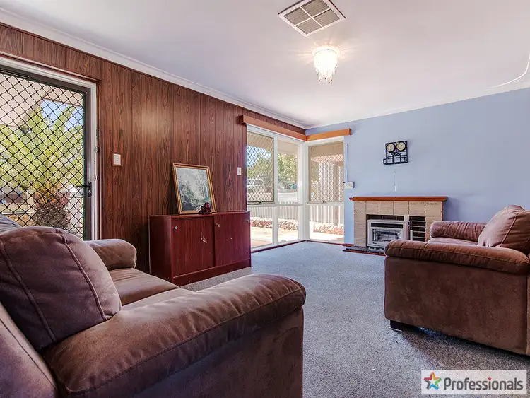 Fourth view of Homely house listing, 6 Steward Way, Orelia WA 6167
