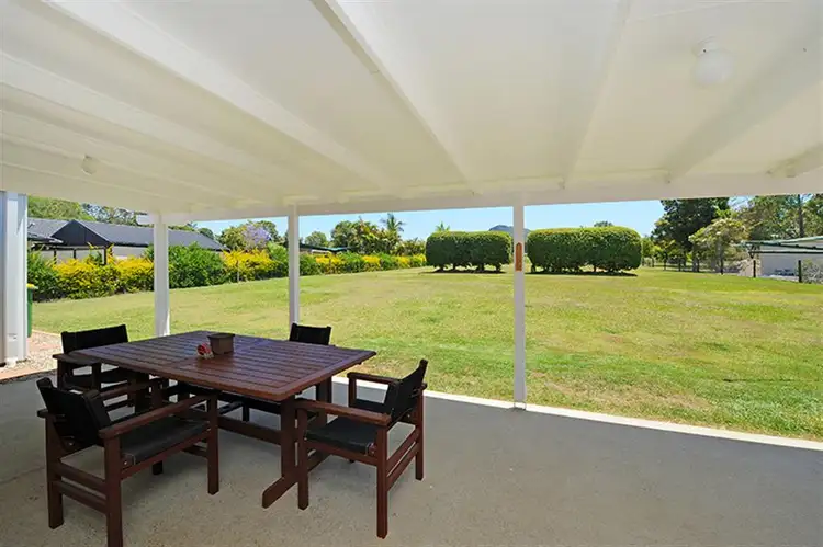 9 Parkview Road, Glass House Mountains QLD 4518