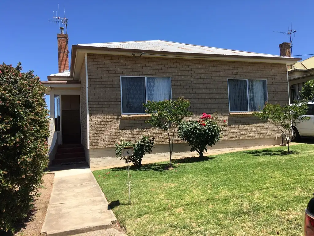 Main view of Homely house listing, 8 Evans St, Goulburn NSW 2580