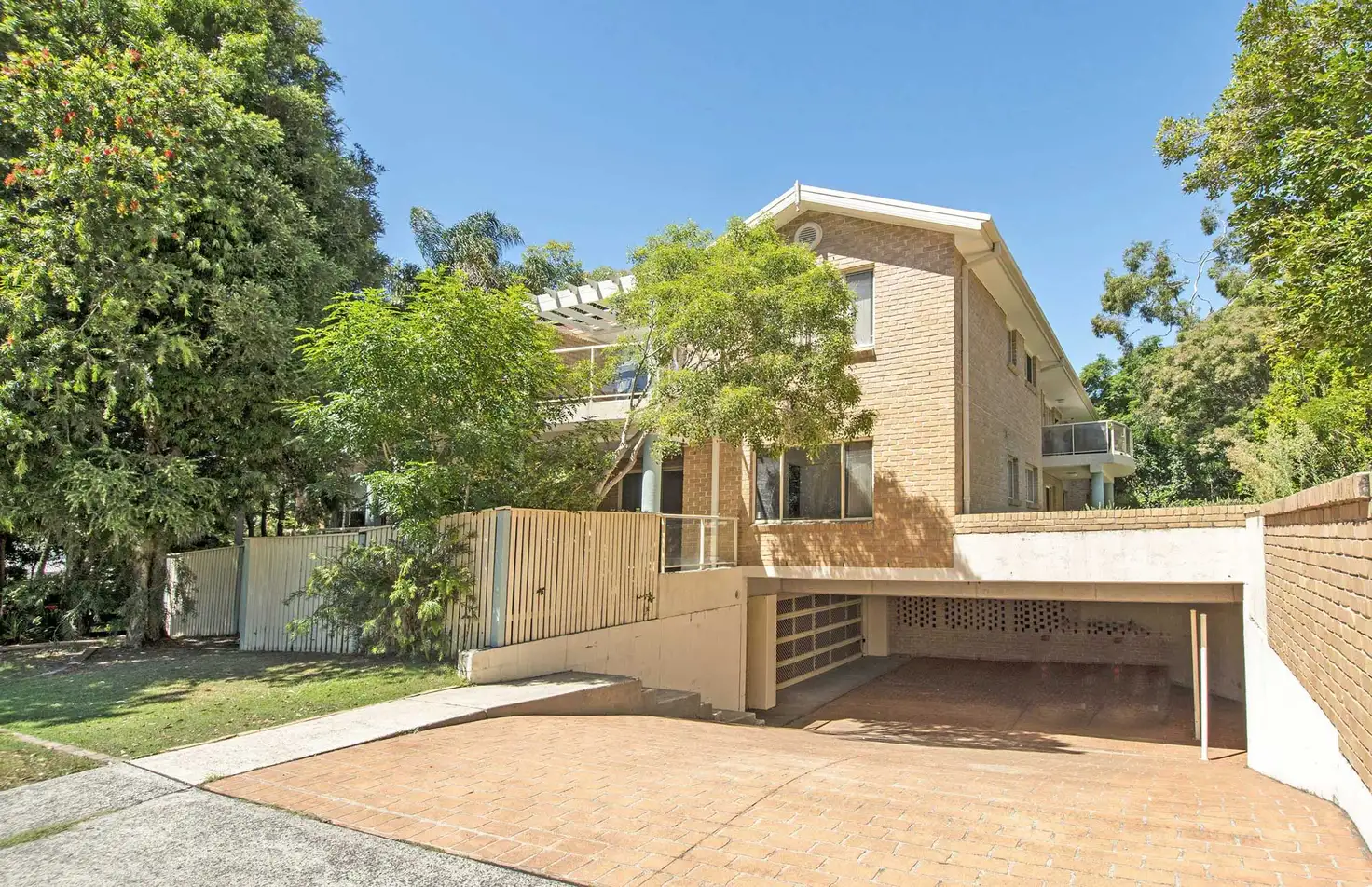 Main view of Homely apartment listing, 2/11 Gulliver Street, Brookvale NSW 2100