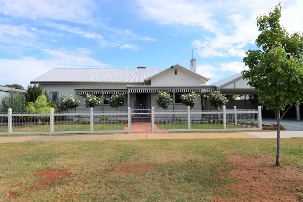 Main view of Homely house listing, 8 McKinlay Street, Echuca VIC 3564