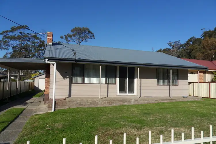 10 WILDWOOD AVE, Sussex Inlet NSW 2540