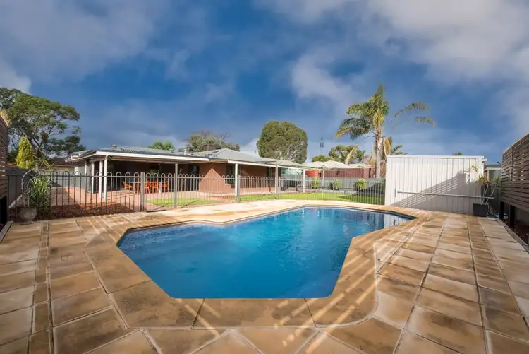 5 Sherebrooke Boulevard, Woodcroft SA 5162