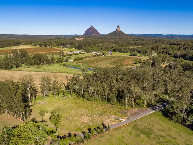 171 Coonowrin Road, Glass House Mountains QLD 4518