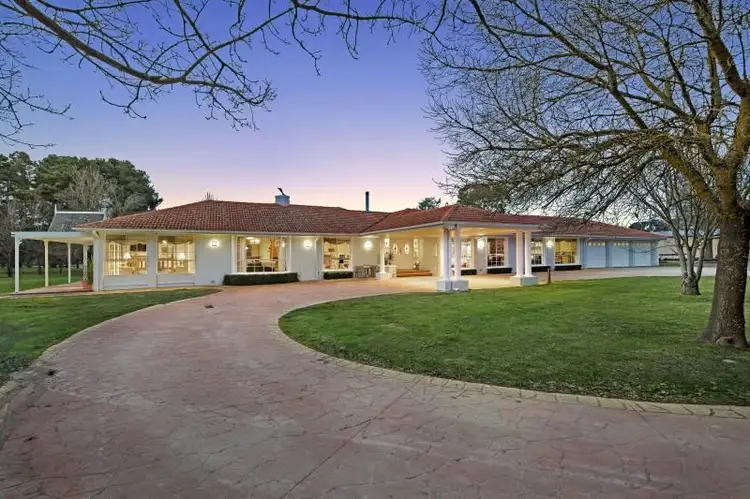 71 Hamilton Road, New Gisborne VIC 3438
