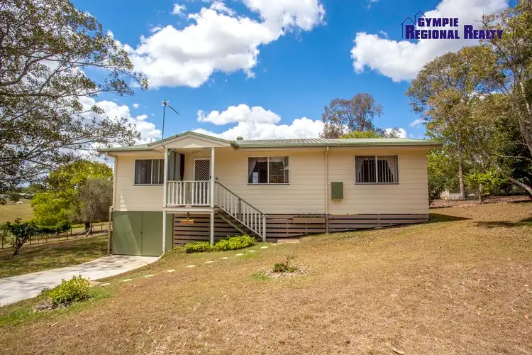 4 Opal St, Southside QLD 4570