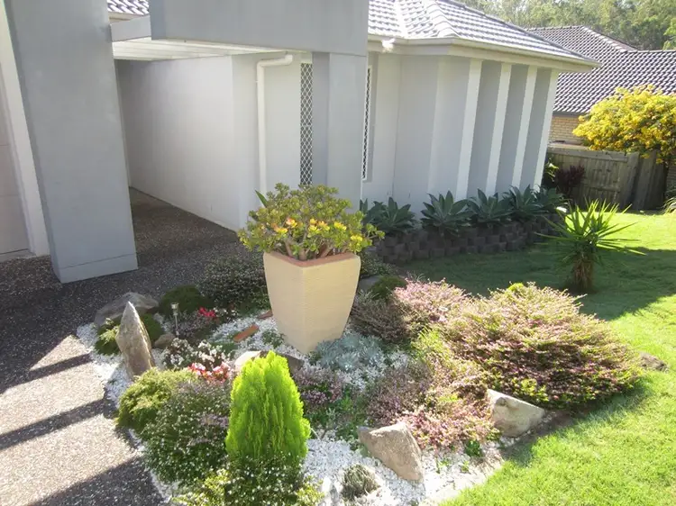 33 Mossman  Pde, Waterford QLD 4133