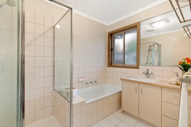 Sixth view of Homely unit listing, 4/4 Lang Road, Mount Waverley VIC 3149