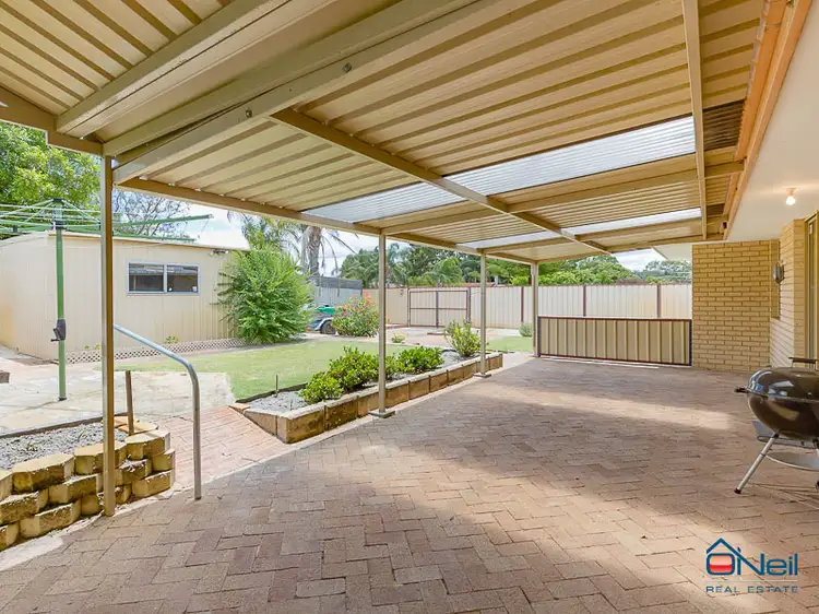 Fifth view of Homely house listing, 1 Tall Karri Close, Camillo WA 6111
