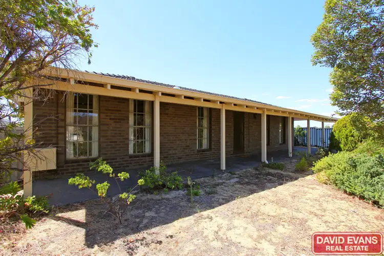 15 Campbell Drive, Hillarys WA 6025