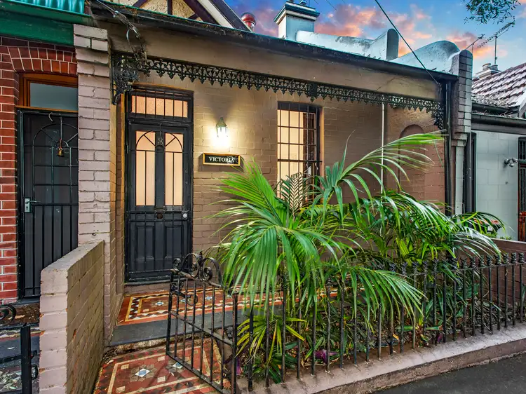 8 Victoria Street, Erskineville NSW 2043