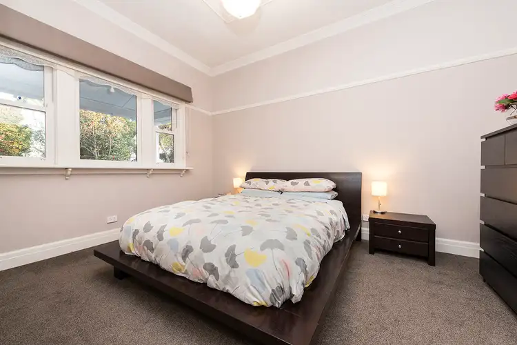 Sixth view of Homely house listing, 5 Melissa Street, Strathmore VIC 3041
